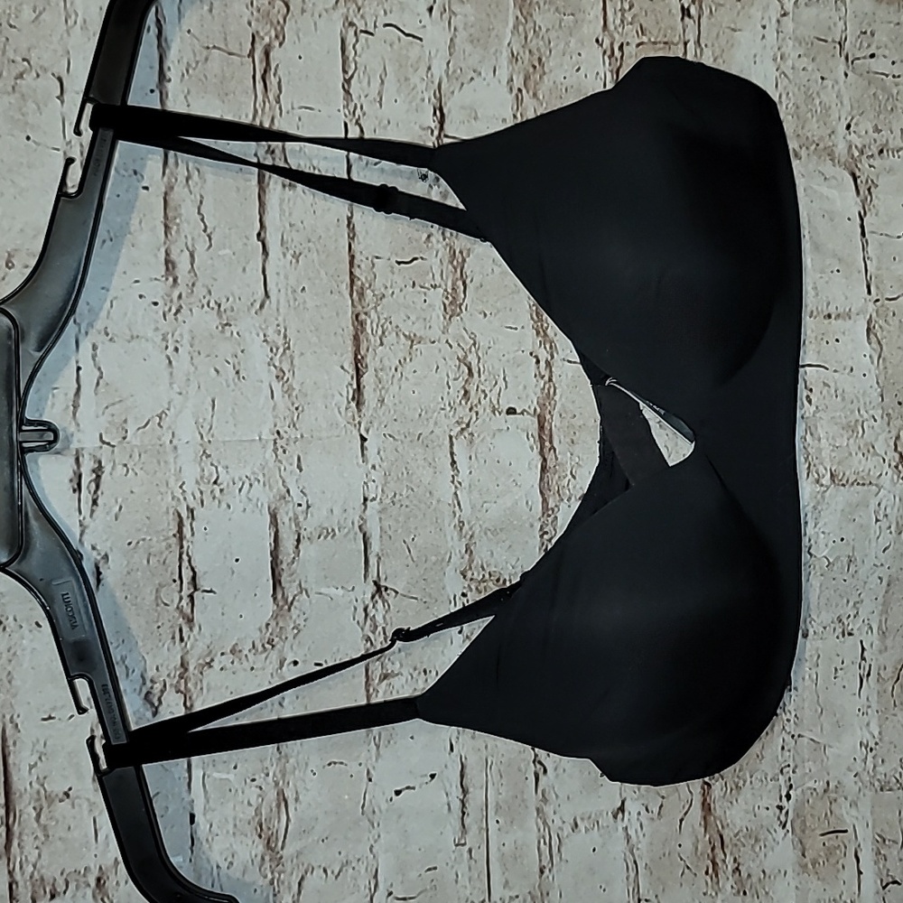 Victoria's secret body bra black 36B